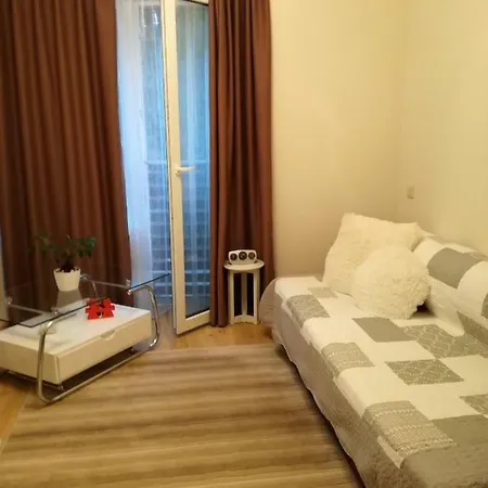 Apartment Liga *